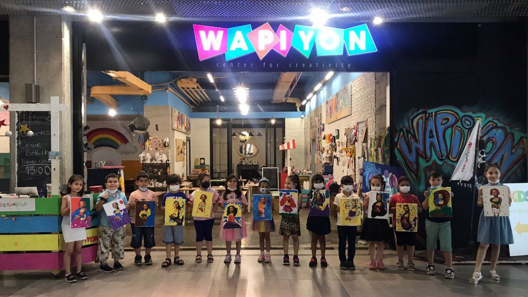 Dumlupınar İlkokulu  öğrencileri  Wapiyon Uniq Çocuk Atölye ve Eğlence Merkezinde Mona Lisa Tuval Boyama  Etkinliği yaptılar